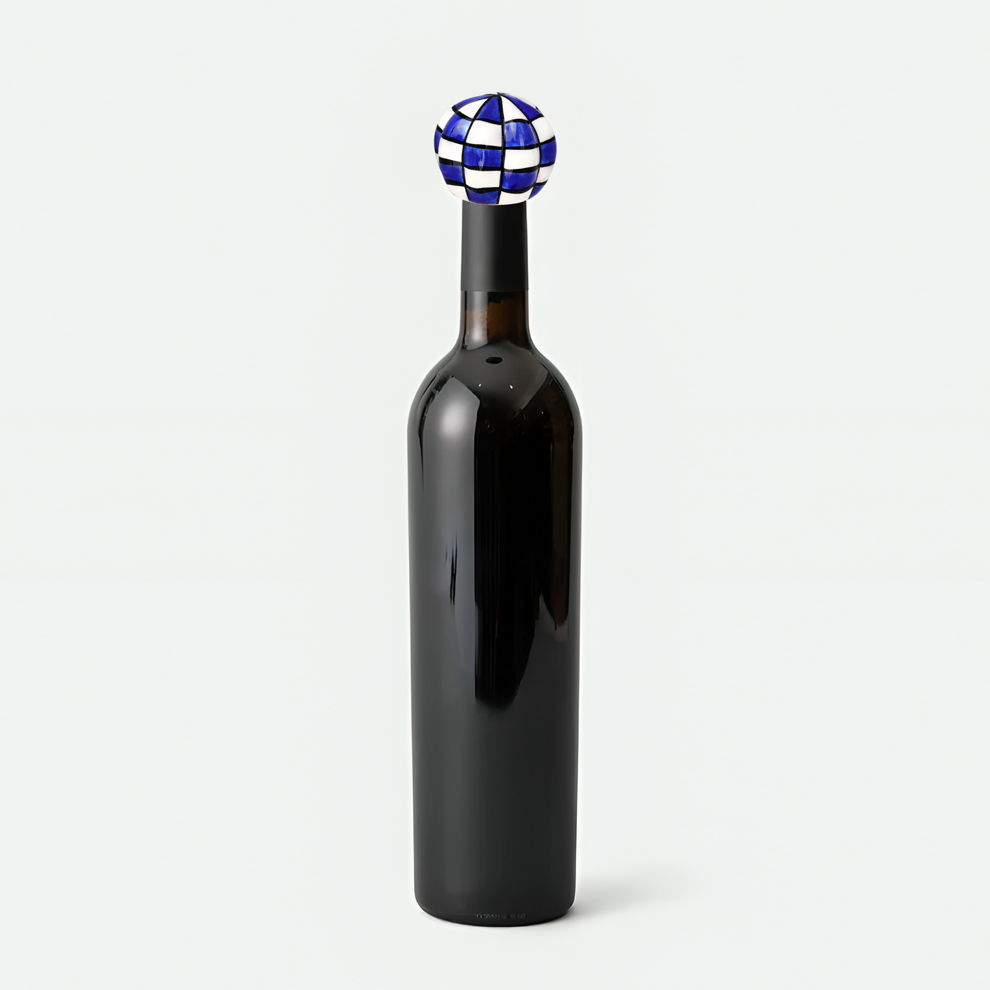 Checkered Design Ceramic Wine Bottle Stopper - Timeless Elegance